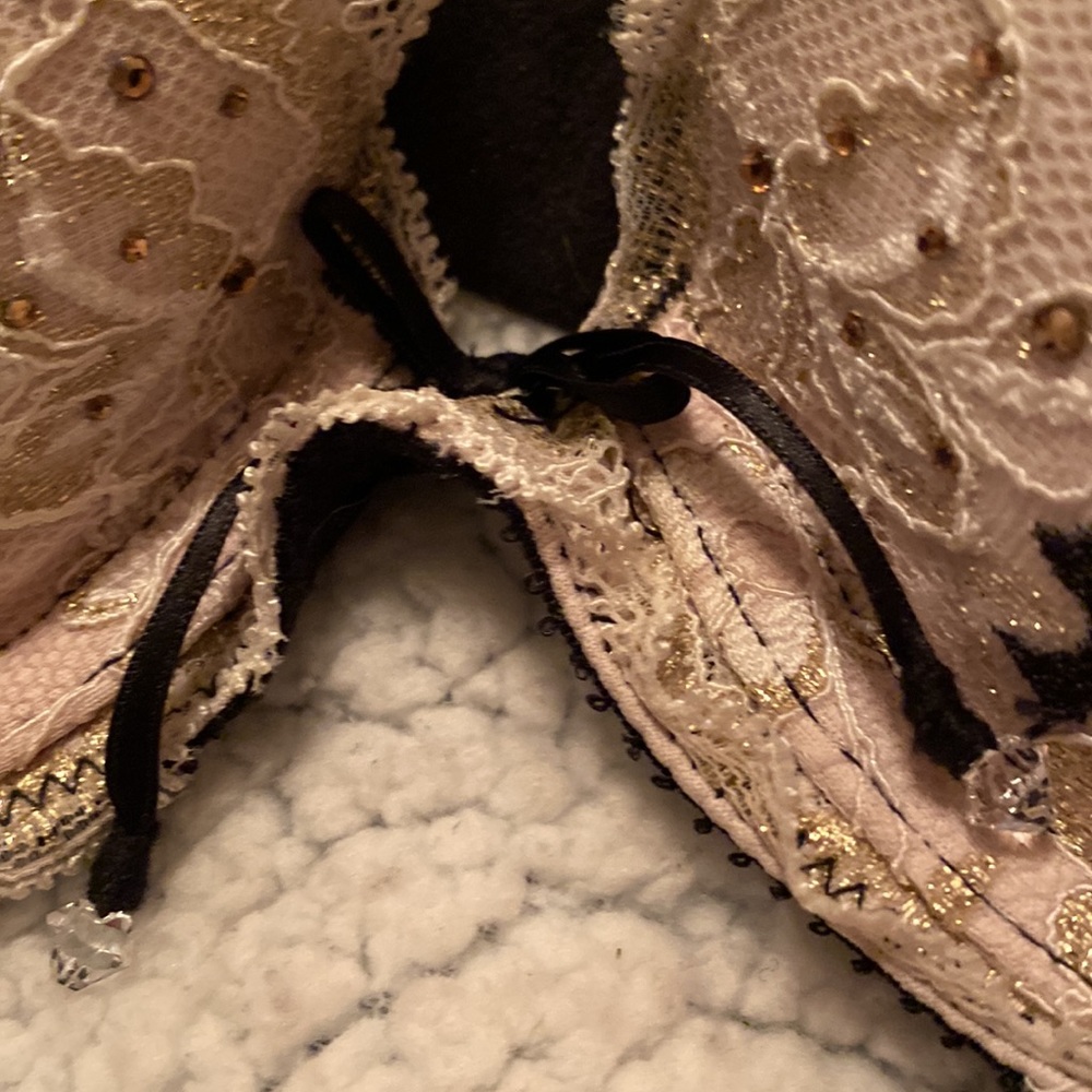 Victoria’s Secret Glammie Super Sexy Push-up Bra 32B - Picture 3 of 7